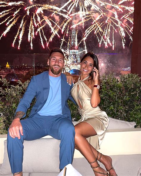 antonela roccuzzo sexy|lionel messi and his wife.